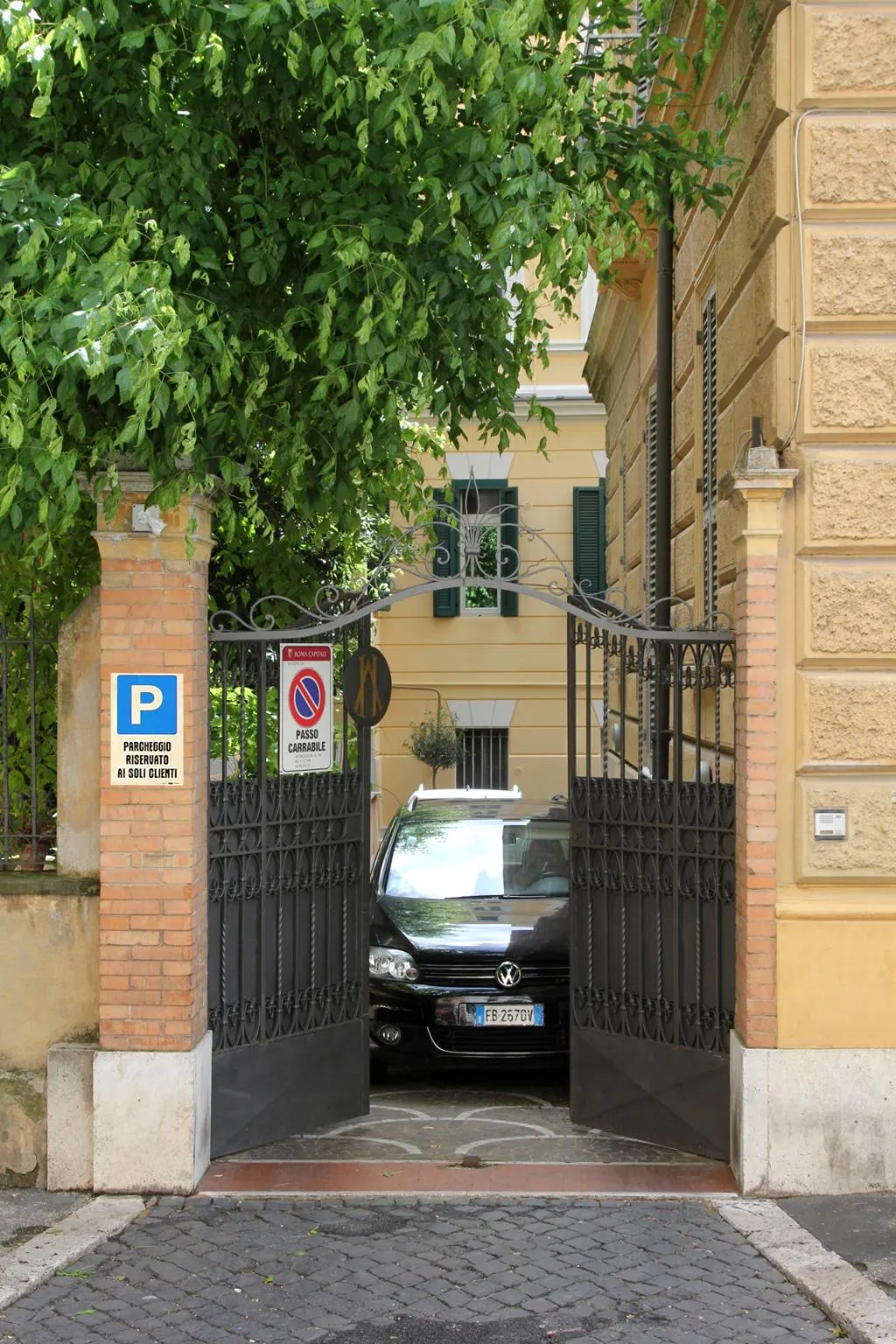 General view, Hotel Arcangelo, Rome