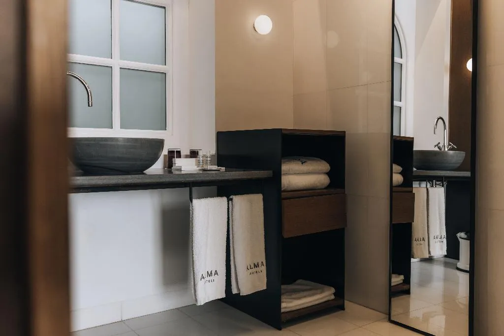DOUBLE DELUXE Room, Alma Barcelona, Barcelona