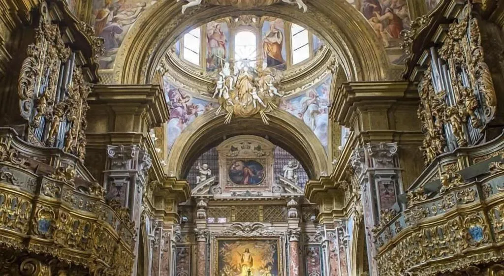 Lobby, Domus Gemi, Naples