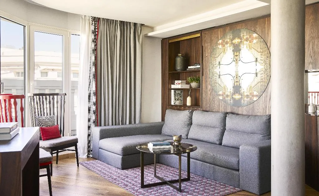 SUITE STANDARD Room, Hyatt Centric Gran Via Madrid, Madrid