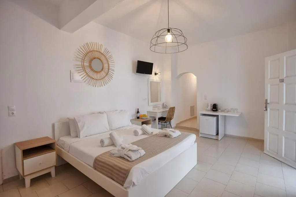 Room, Aspro Phos, Santorini