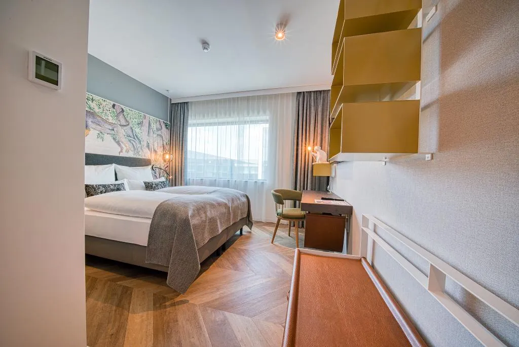 DOUBLE STANDARD Room, Vienna House Easy by Wyndham Amsterdam Airport, Amsterdam