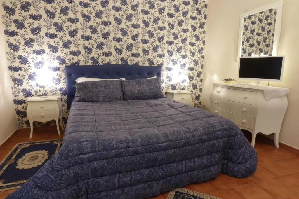 Room, B&B Speranzella, Naples