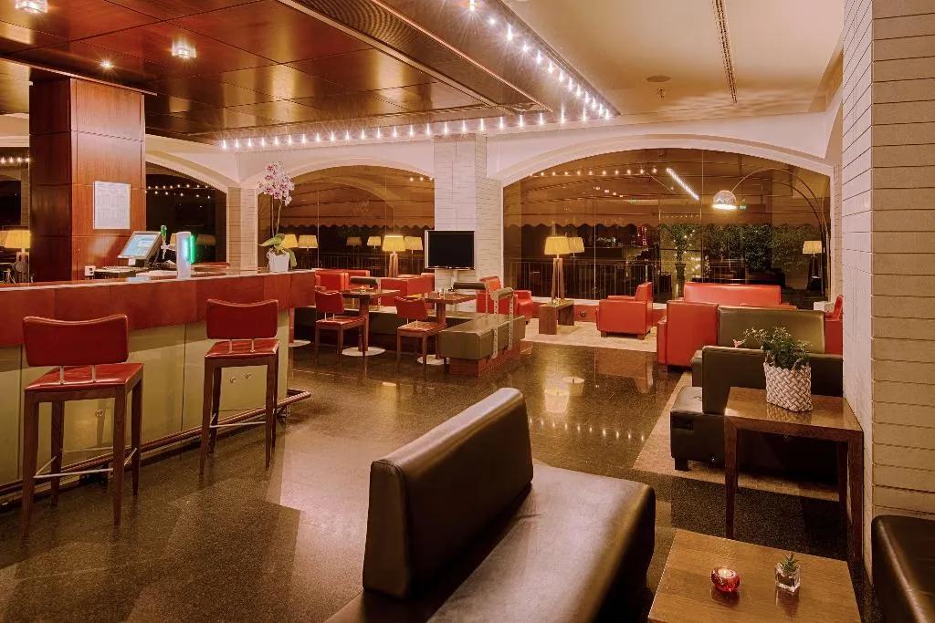 Bar, NH Milano 2, Milan
