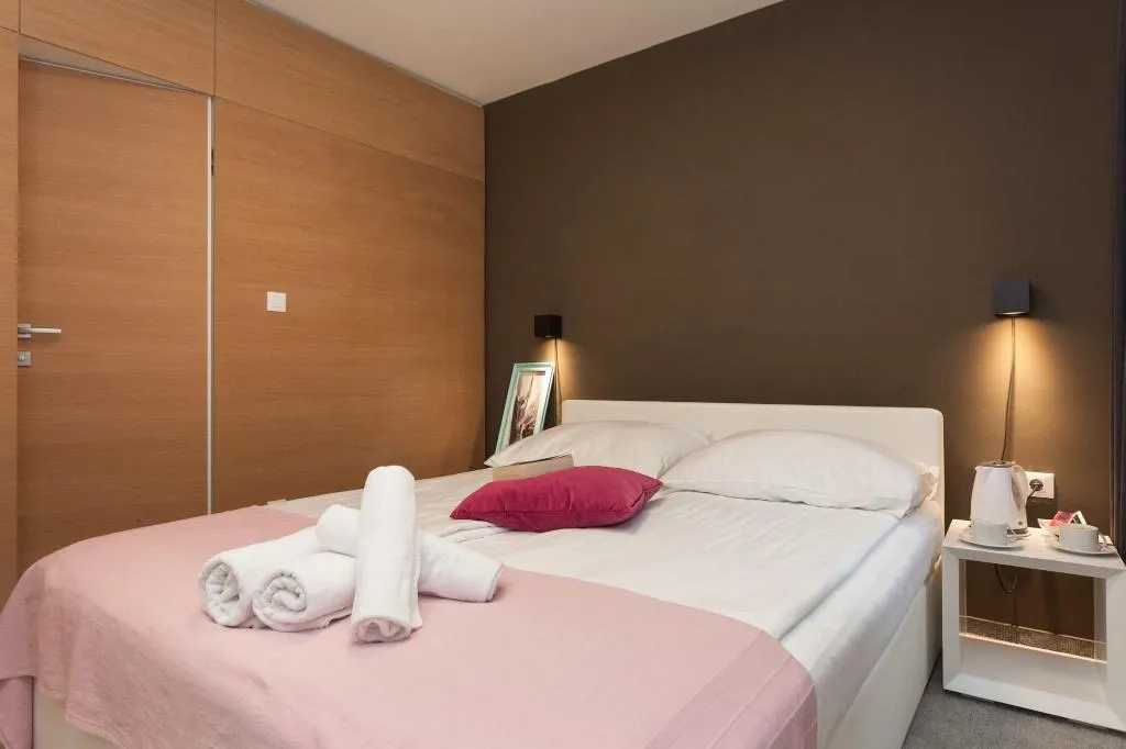 Room, Villa Castrum, Istria