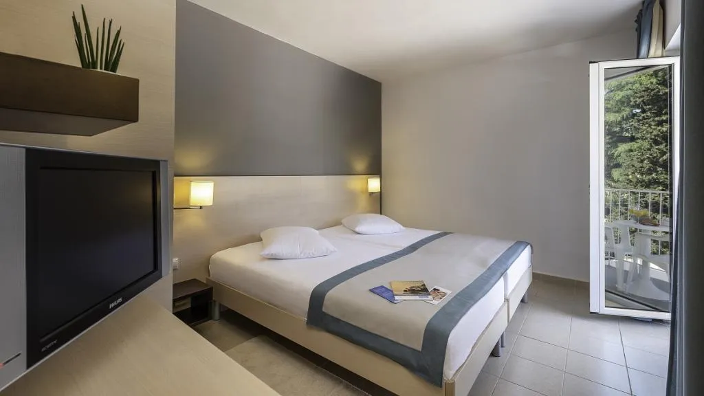 TWIN SUPERIOR WITH BALCONY Room, Valamar Pinia Hotel, Istria