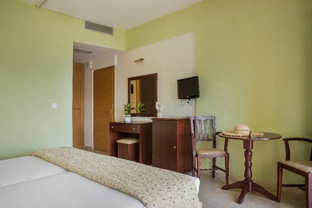 DOUBLE Accessible Room, Kefalonia Bay Palace by GHH, Kefallinia
