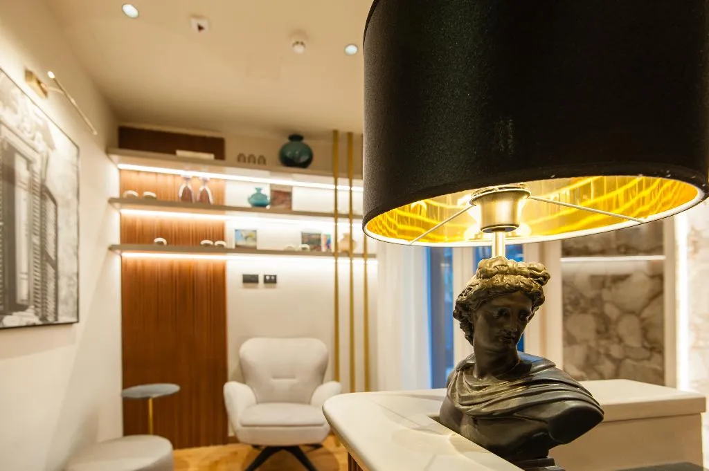 Lobby, Delle Nazioni, Rome