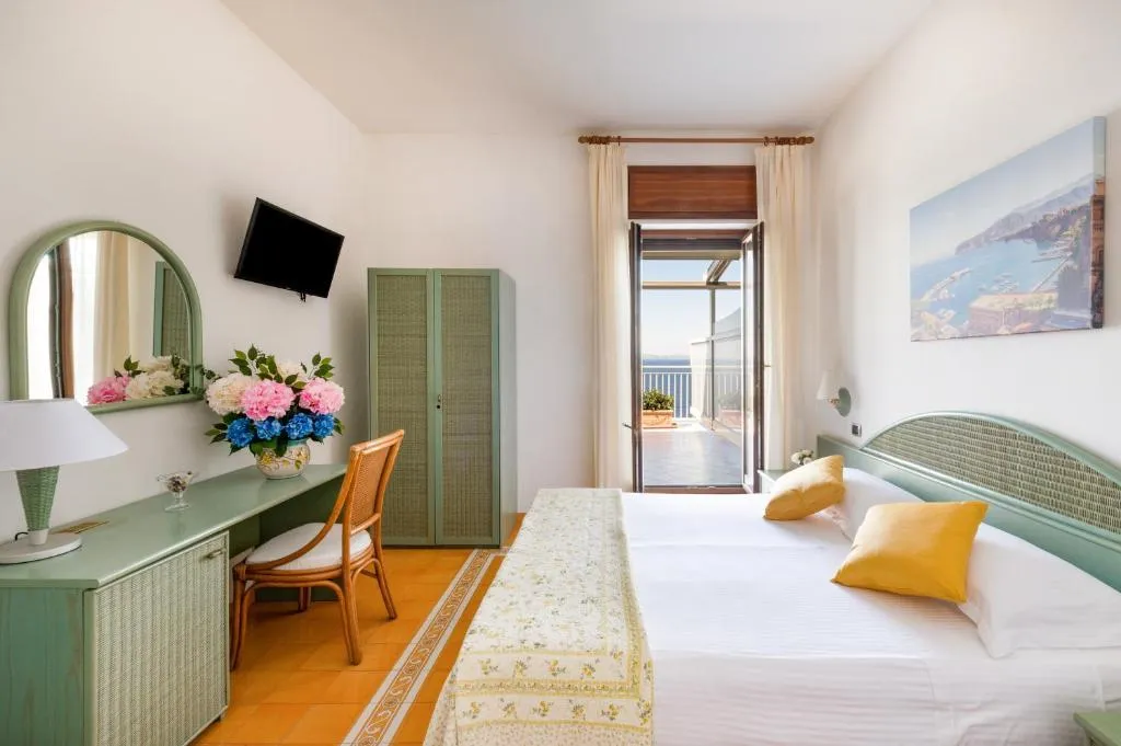 Double or Twin DELUXE SEA VIEW Room, Hotel Sporting - Sorrento Coast, Naples