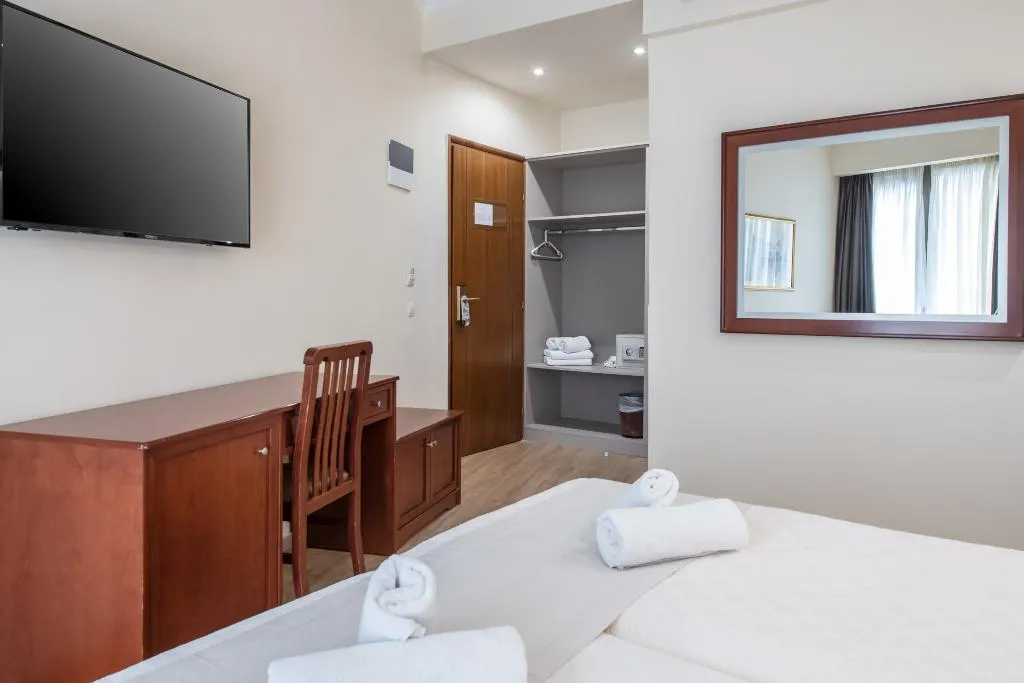 DOUBLE STANDARD Room, Golden City, Athens