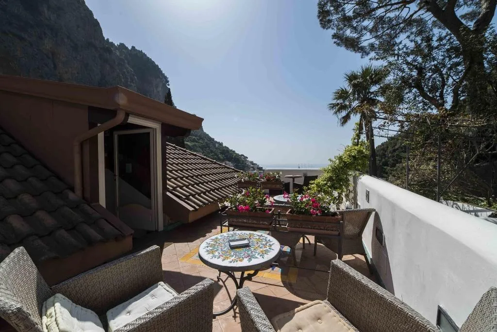 Sports and Entertainment, Hotel Villa Annalara, Naples