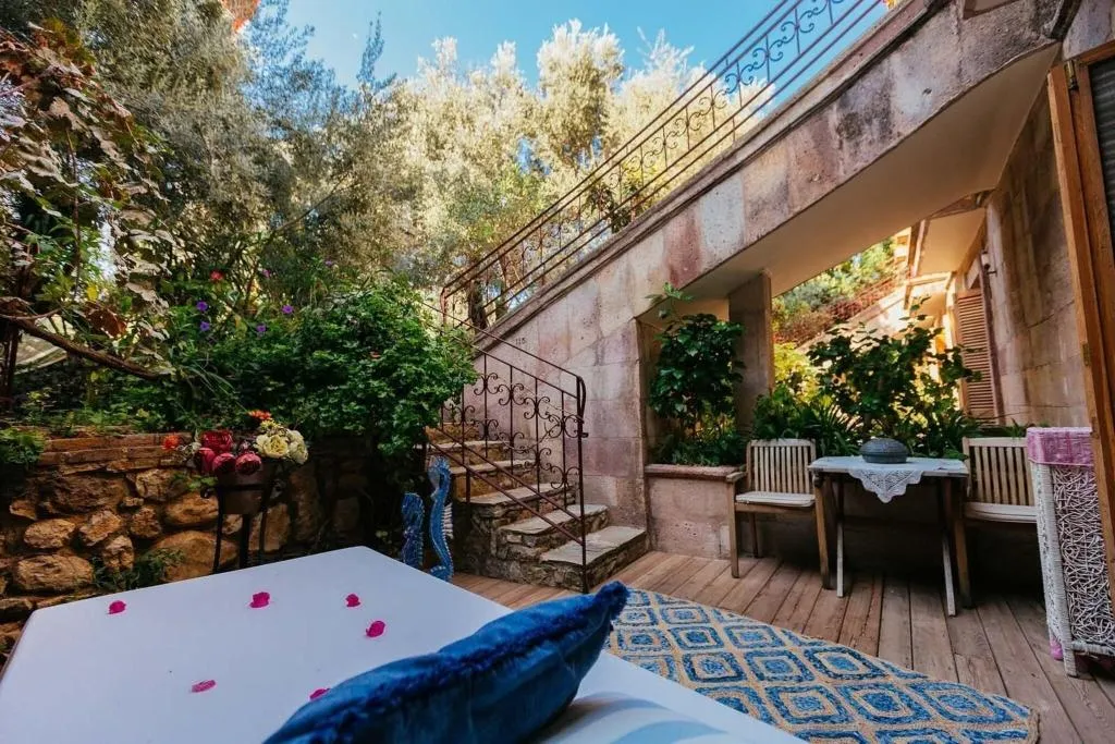 Terrace, Oyster Residences, Dalaman