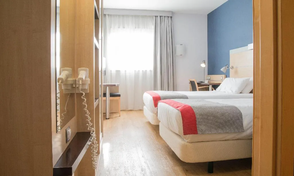 Room STANDARD Room, Holiday Inn Express Madrid - Getafe, Madrid
