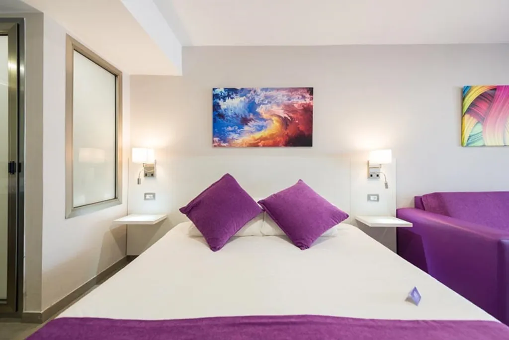 Room, eo Corona Cedral, Gran Canaria
