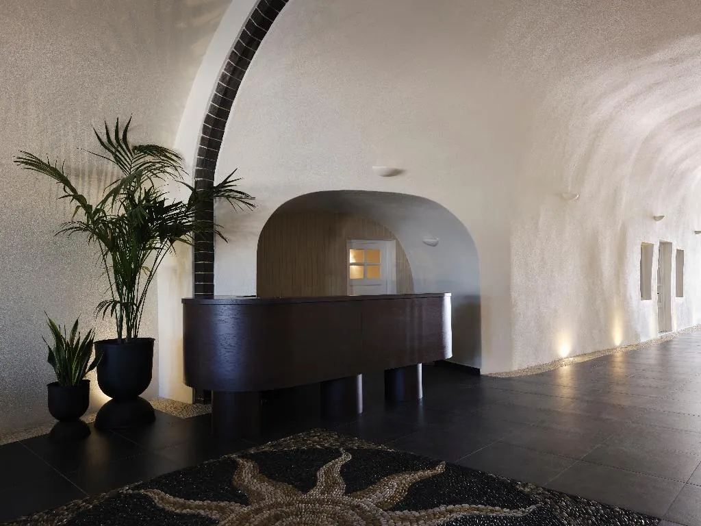 Lobby, San Antonio, Santorini
