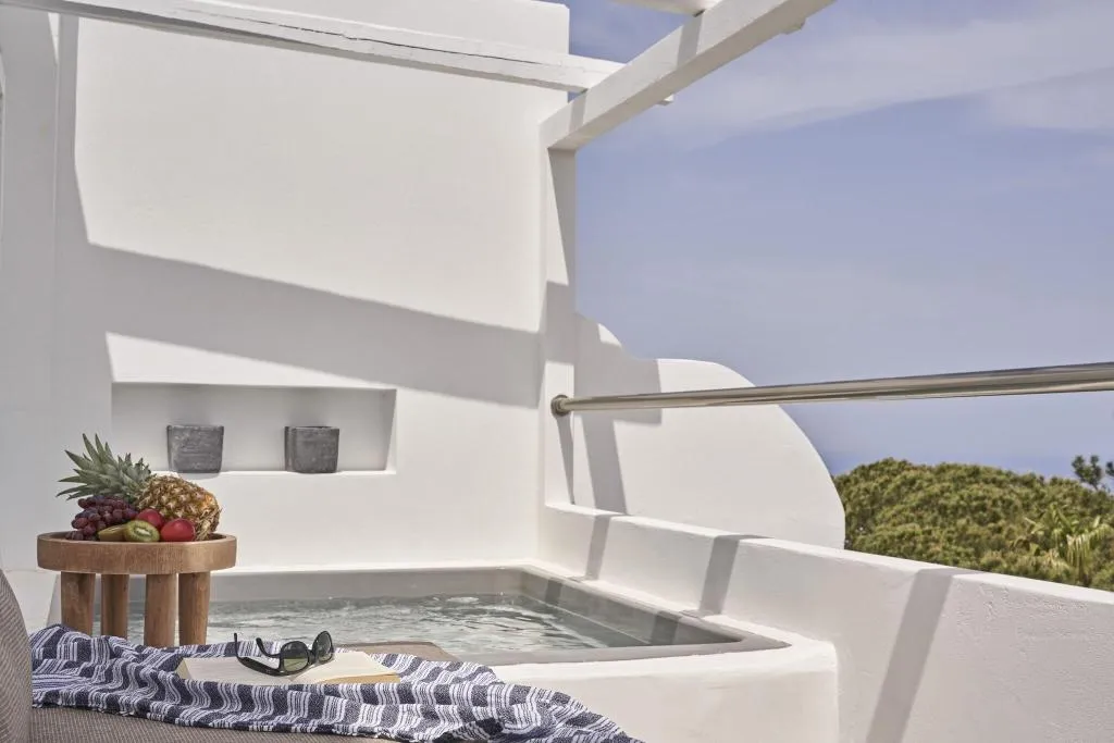 General view, Loizos Apartments, Santorini