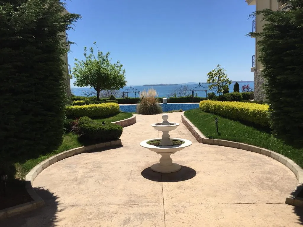 Bar, Maisonettes In Royal Bay Residence And Spa, Bourgas