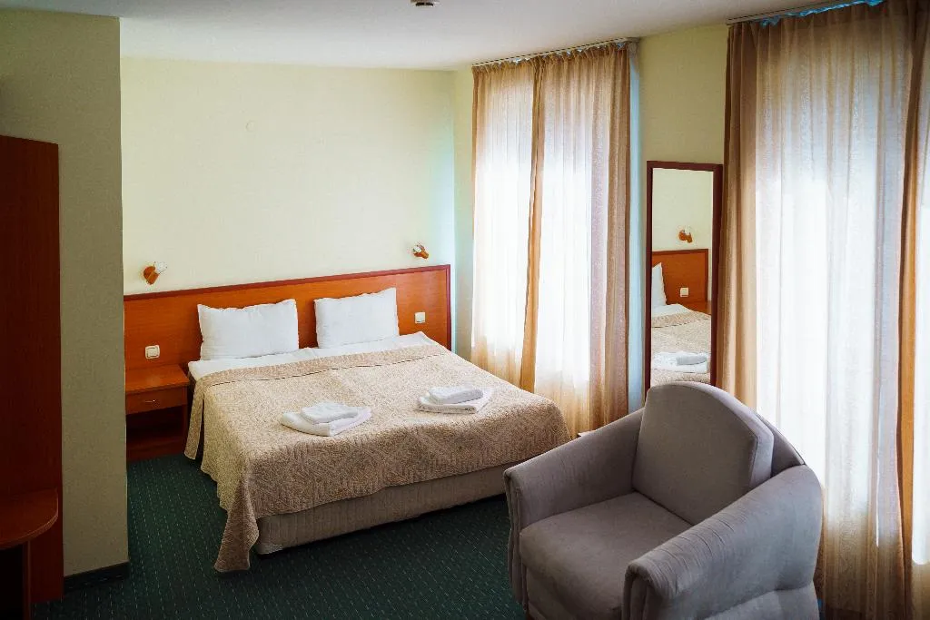 DOUBLE SINGLE USE STANDARD Room, Hotel Dionis, Varna