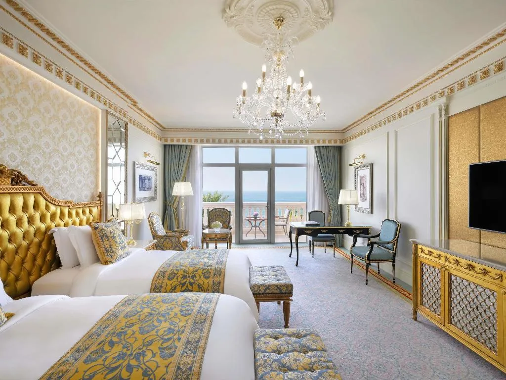 SUITE STANDARD Room, Raffles The Palm Dubai, Dubai