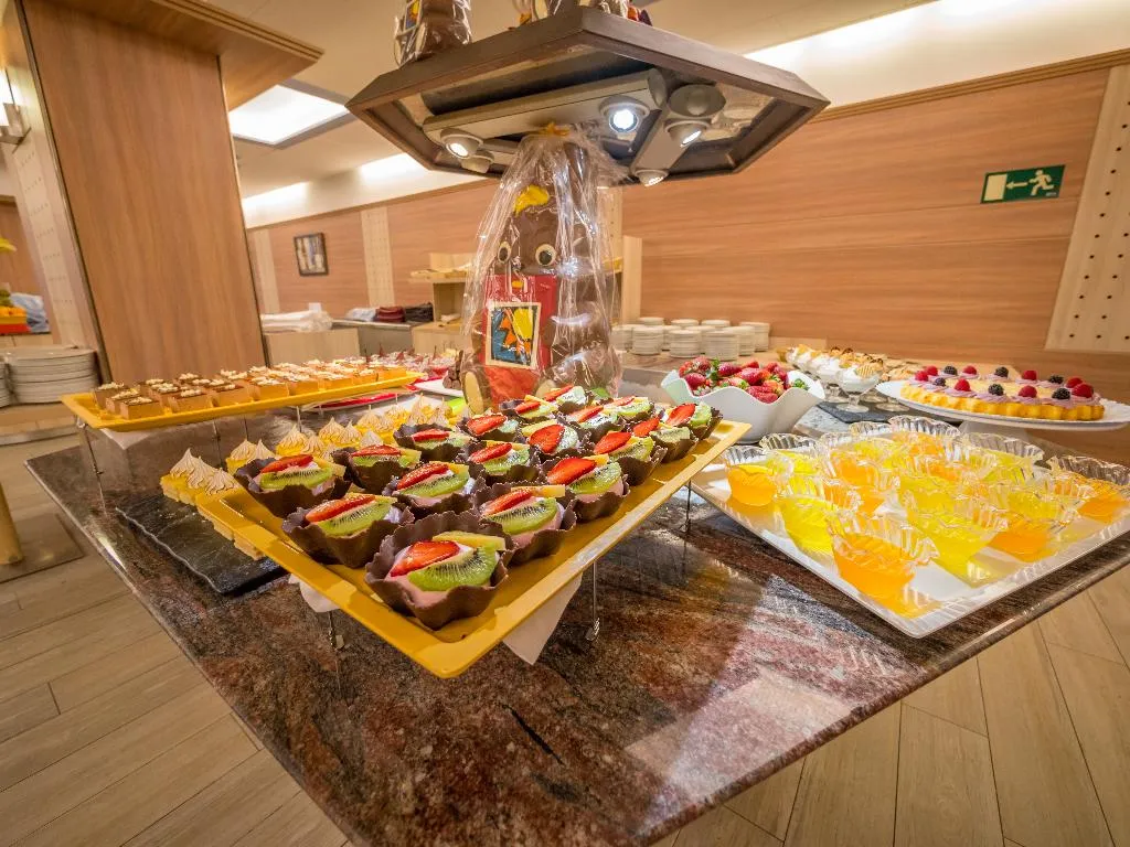 Restaurant, Golden Avenida Family Suites, Costa Dorada