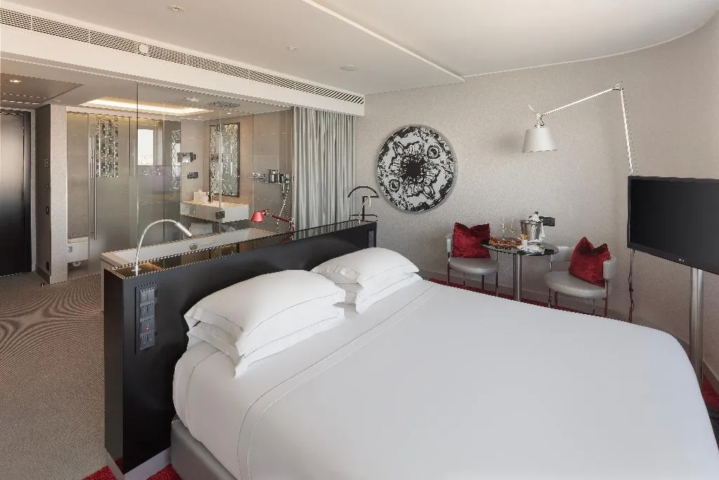 TRIPLE SUPERIOR Room, Myriad By Sana Hotels, Lisbon