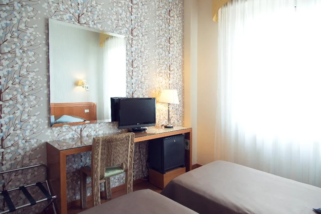 TWIN STANDARD Room, Eco Hotel Milano & Bioriso Restaurant, Milan