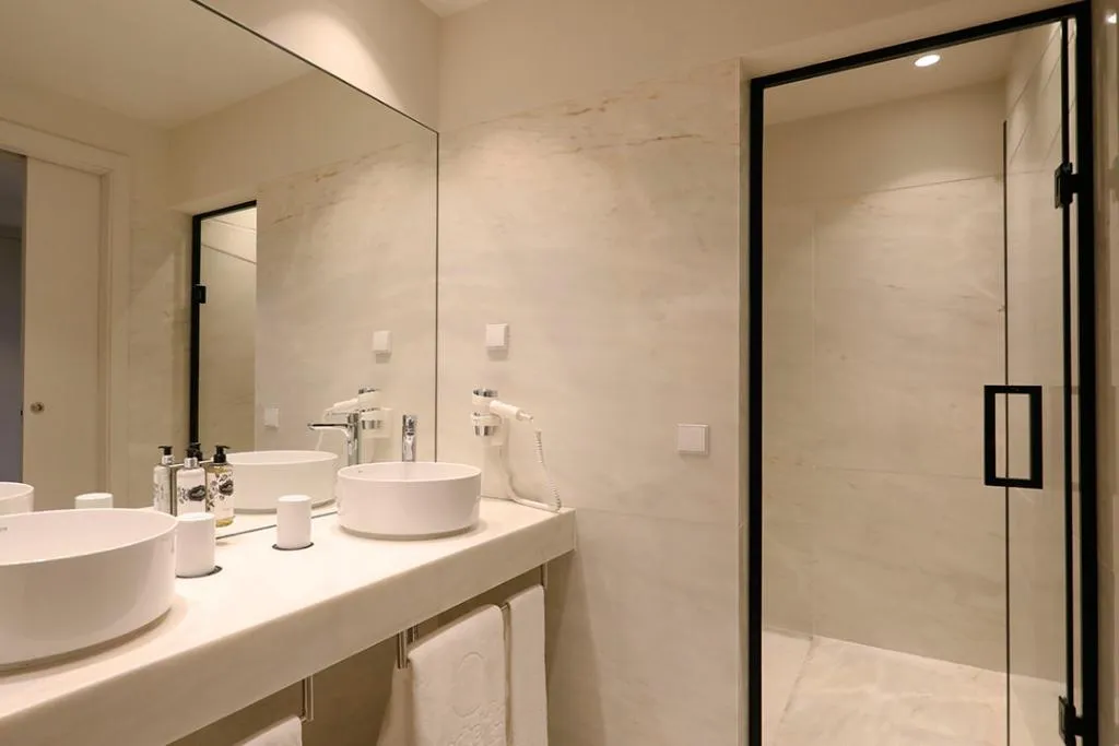 SUITE WITH BALCONY Room, Montebelo Aguieira Lake Resort & Spa, Porto
