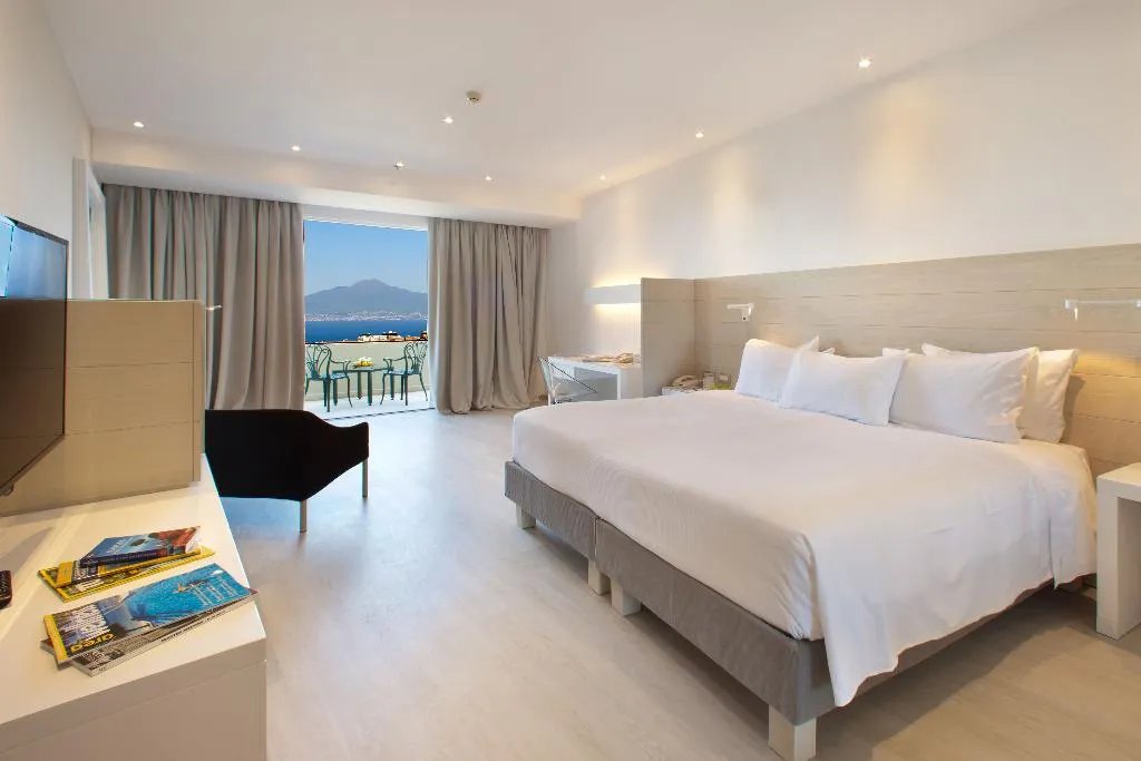 Double or Twin DELUXE Room, Hilton Sorrento Palace, Naples