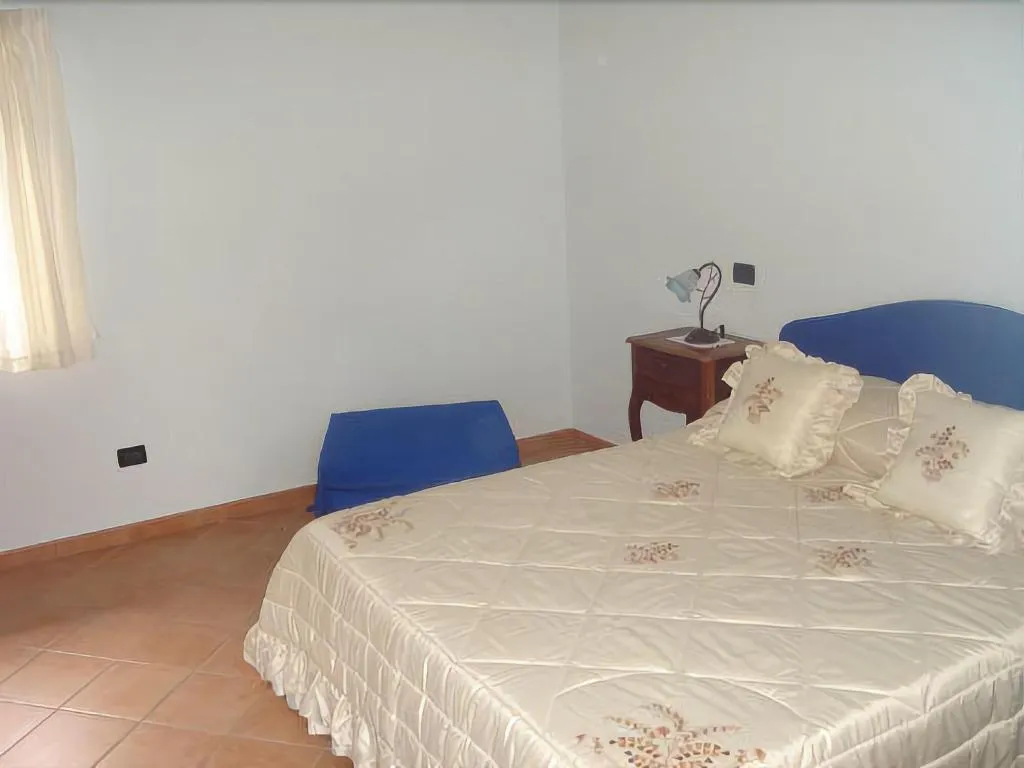 Room, B&B Puntaferano, Naples