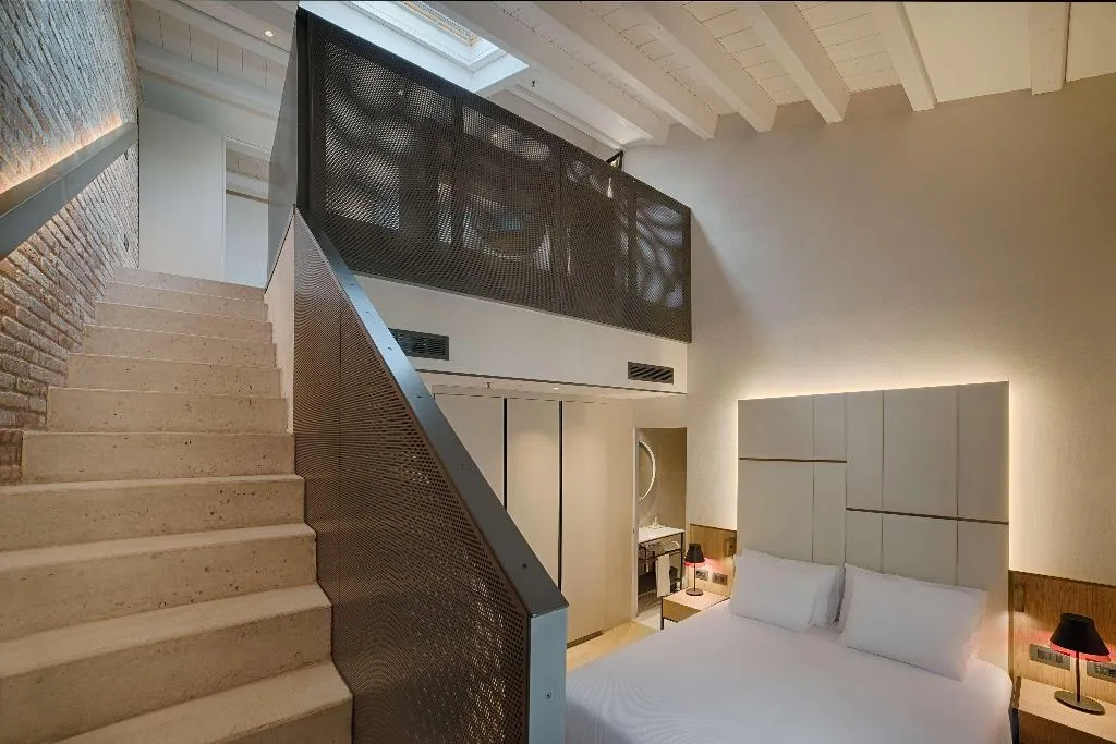 JUNIOR SUITE DUPLEX Room, NH Collection Venezia Murano Villa, Venice