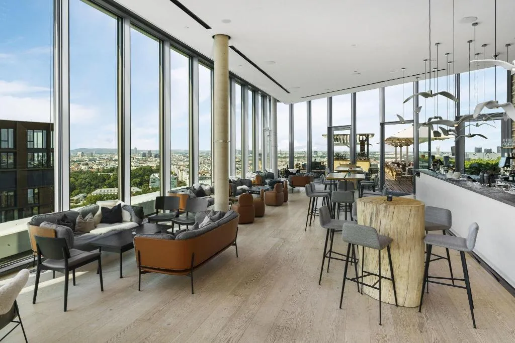 Bar, Hyatt Regency Vienna, Vienna