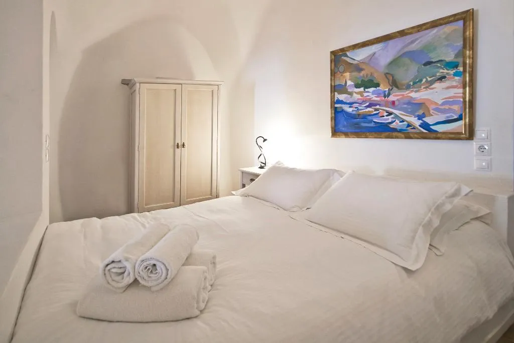 SUITE STANDARD Room, Pantelia Suites, Santorini