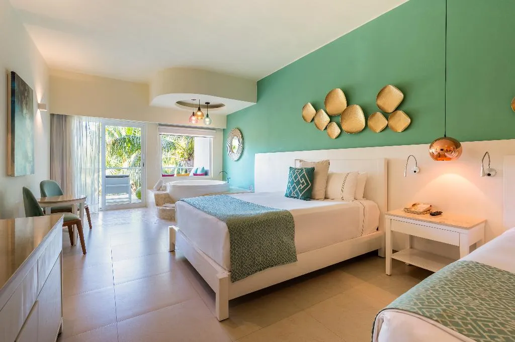 JUNIOR SUITE POOL VIEW Room, Iberostar Selection Riviera Cancun, Cancun Area