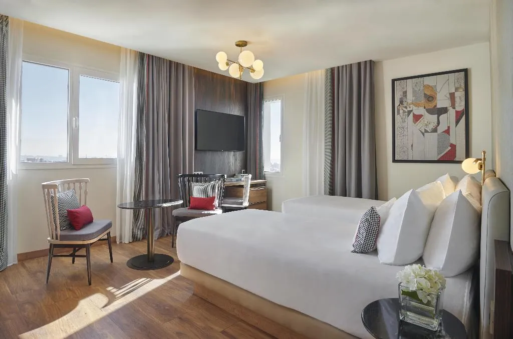 TWIN STANDARD Room, Hyatt Centric Gran Via Madrid, Madrid