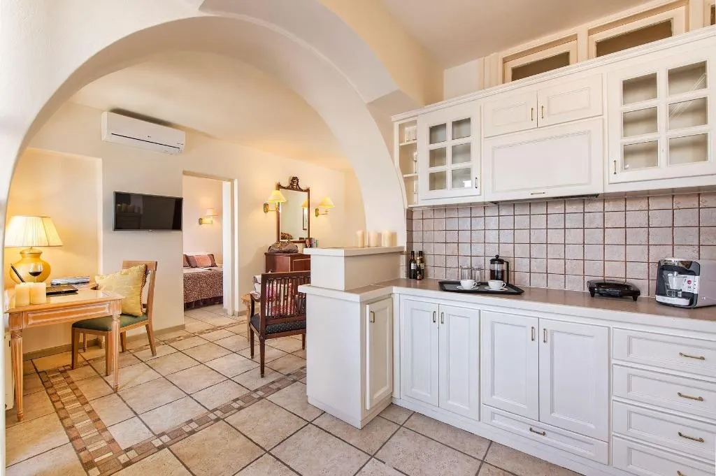 Room, Golden Grey Goose, Santorini