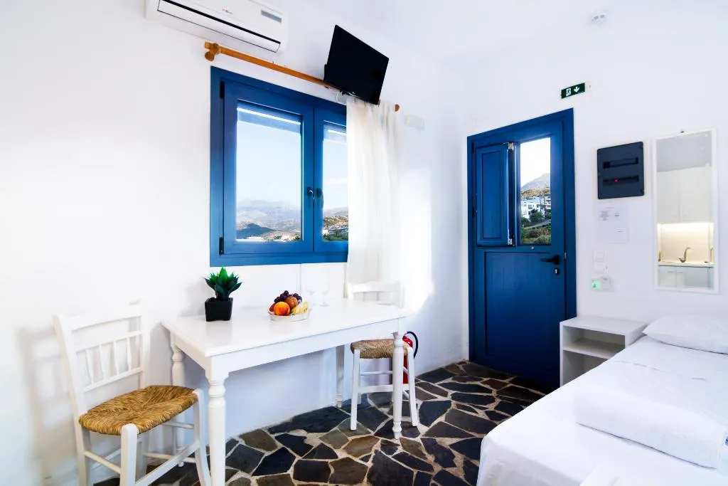 STUDIO STANDARD Room, Okirroi Villas and Apts, Crete