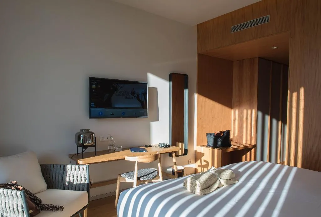 Double or Twin CLASSIC Room, Aroeira Lisbon Hotel - Sea & Golf, Lisbon