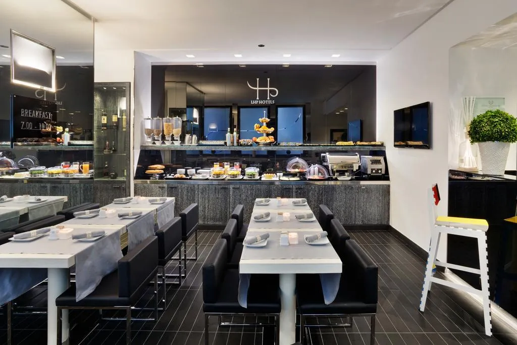 Restaurant, Lhp Napoleon, Milan