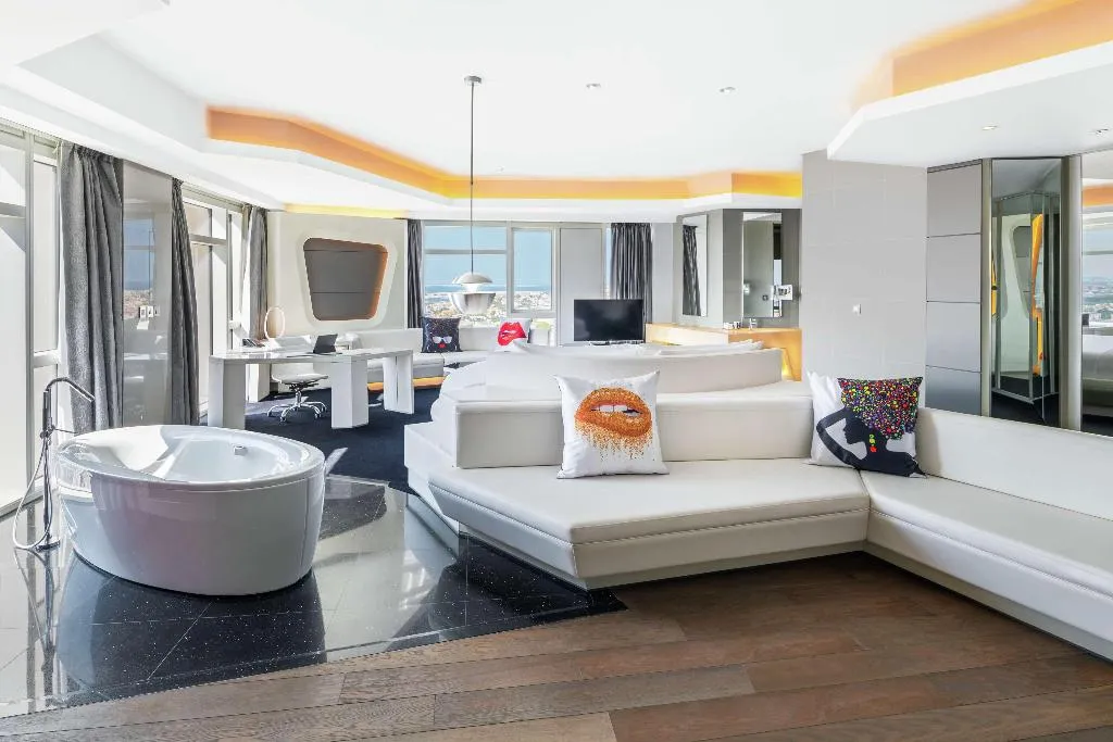 Room, V Hotel Dubai, Curio Collection by Hilton, Dubai