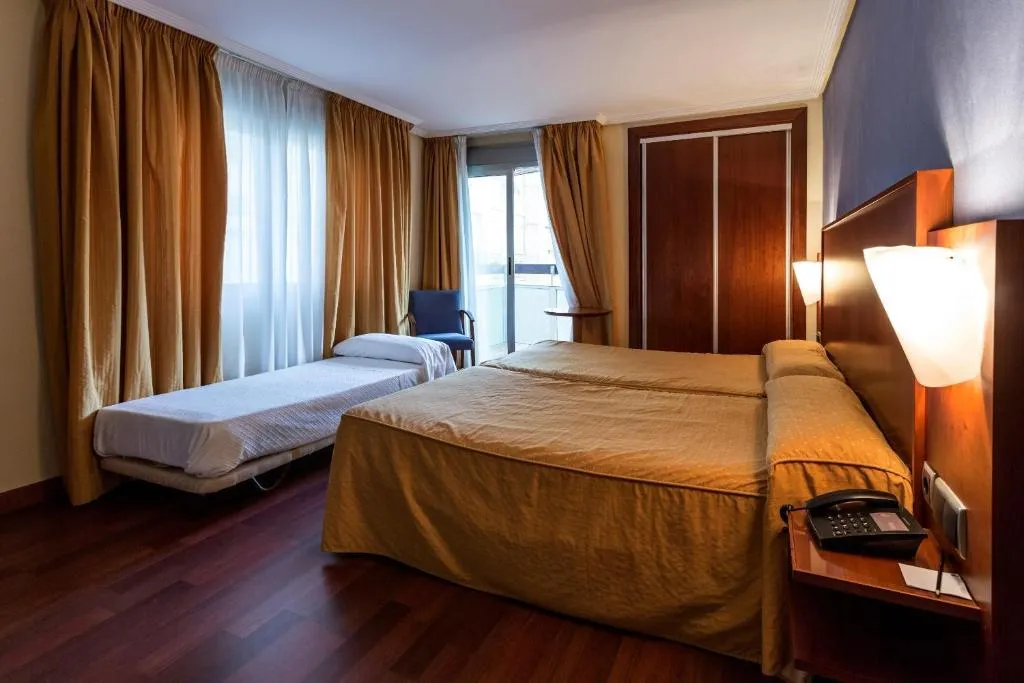 TRIPLE STANDARD Room, Torreluz Centro, Costa Almeria