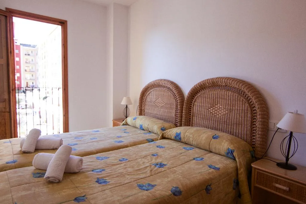 APARTMENT CAPACITY 6 THREE BEDROOM Room, Valencia Port Saplaya Apartamentos, Valencia