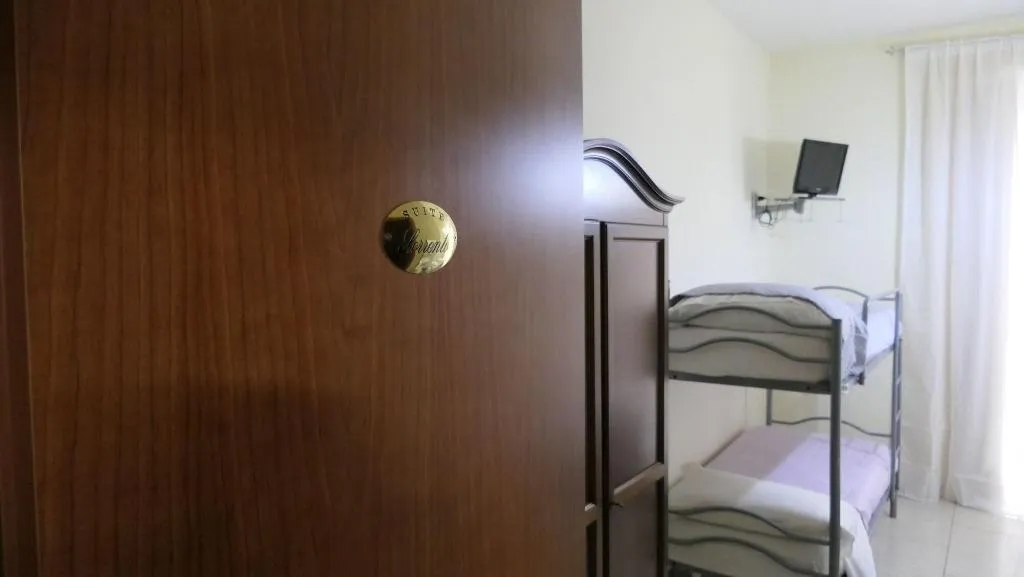 Room, B&B Dimora Cirillo, Naples