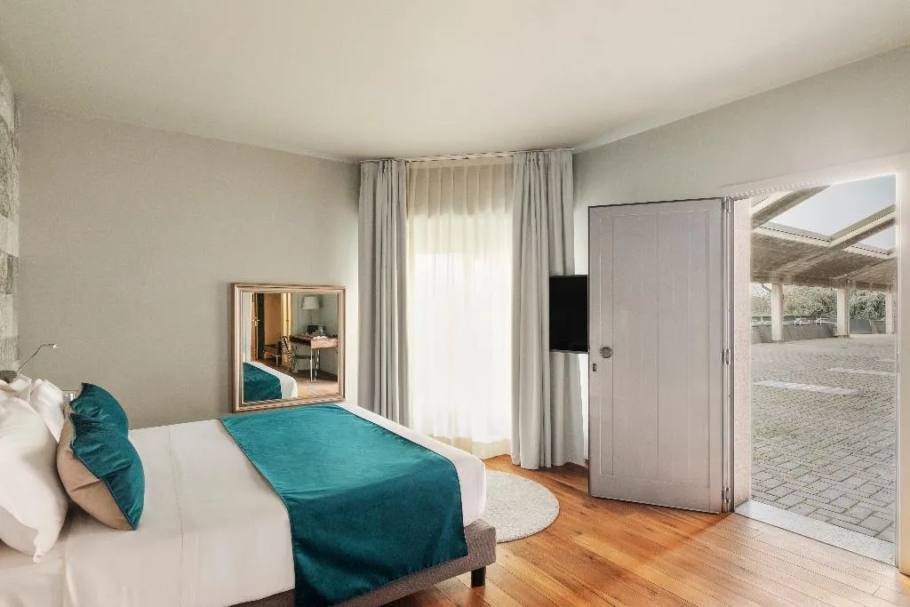 JUNIOR SUITE STANDARD Room, Living Hotel Milano, Milan