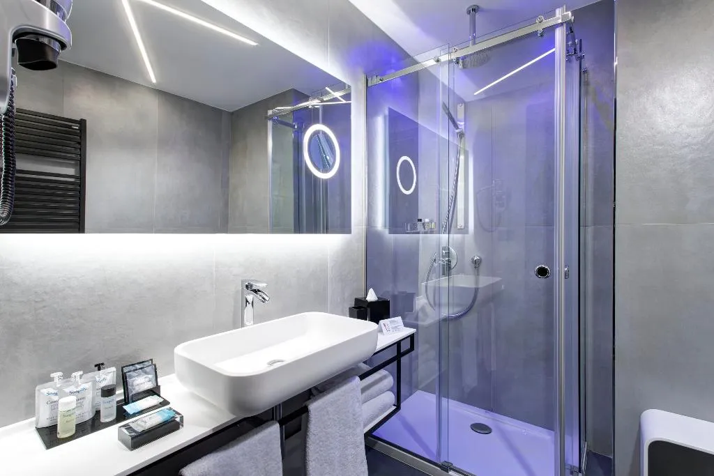 TWIN STANDARD Room, iQ Hotel Milano, Milan