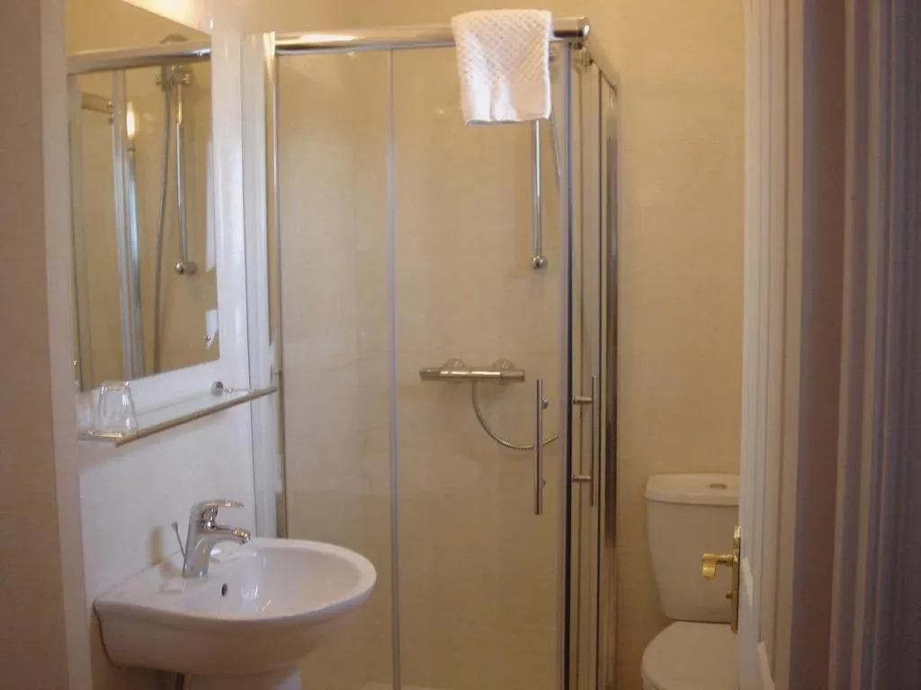 Room, Phoenix Park Hotel, Dublin