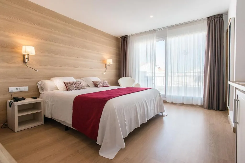 Room, Hostal Menurka, Menorca