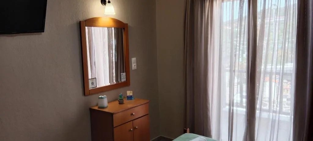 Room, Prosforio, Thessaloniki