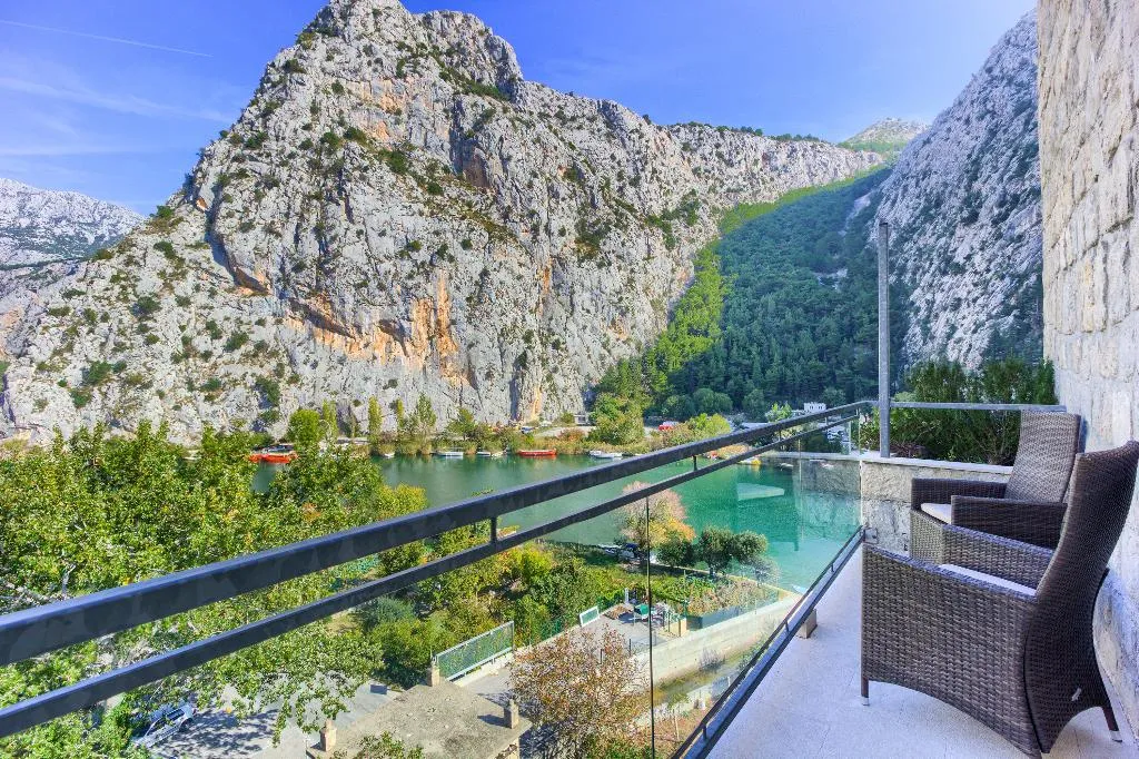 DOUBLE SINGLE USE RIVER VIEW Room, Villa Dvor, Split