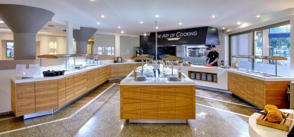 Restaurant, Neptuno Beach Hotel, Crete