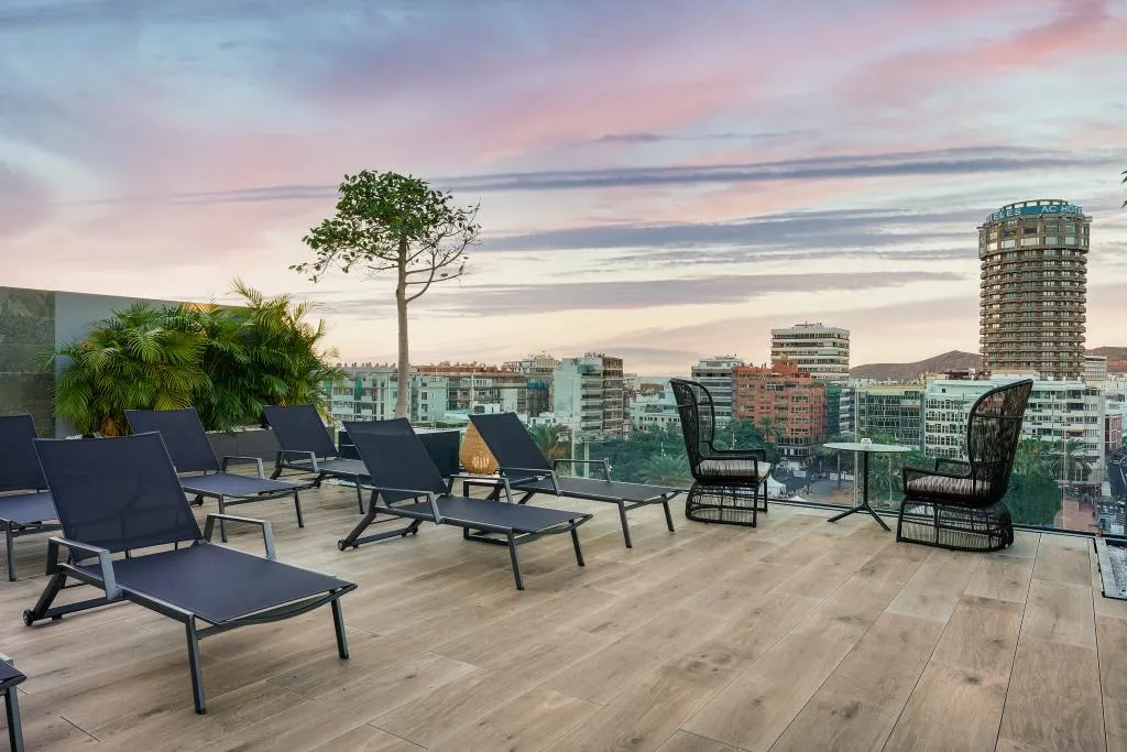 Terrace, Hotel LIVVO Lumm, Gran Canaria